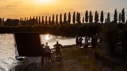 Echte Seeromantik an einem lauen Sommerabend: Die Drehtage waren lang, der Sommer war heiß und das alles für eine neue Staffel "WaPo Bodensee" immer dienstags um 18:50 Uhr im Ersten.