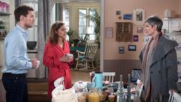 Sydney (Cheryl Shepard) erzählt Patrick (Constantin Lücke) und Kim (Hedi Honert), dass Gunter sich an einen Streit vor seinem Unfall erinnern kann.