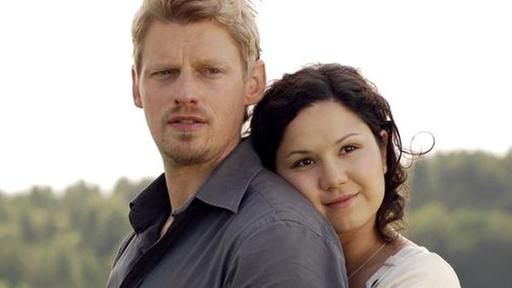 felix-beteuert-emma-seine-liebe-folge-903-100~_v-varm