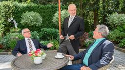 André (Joachim Lätsch) bittet Werner (Dirk Galuba) und Alfons (Sepp Schauer) ihm bei der Suche nach einer neuen Bleibe zu helfen.