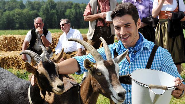 Nach vielen Jahren kehrt Goran (Saša Kekez) zurück an den "Fürstenhof". 