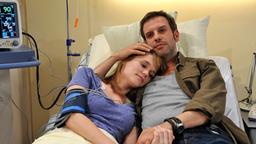 Sturm der Liebe: Nils und Sabrina im Krankenhaus