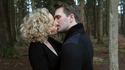 Sturm der Liebe Folge 2165 17.02.2015: Natascha und Ian küssen sich
