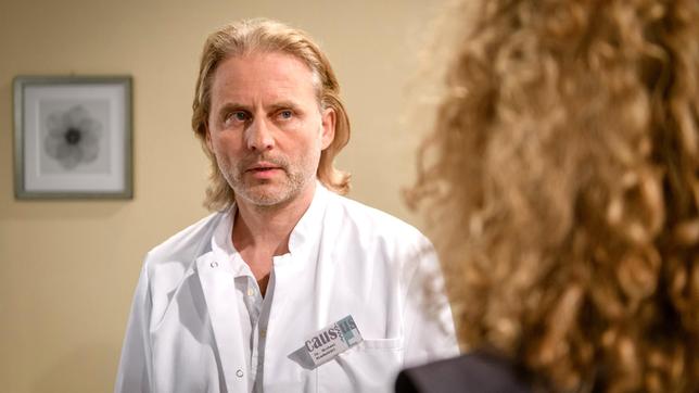 Bild: ARD/Christof Arnold Michael (Erich Altenkopf) lässt Majas (Christina Arends) Appell nicht kalt.