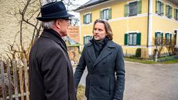 Werner (Dirk Galuba) verrät Michael (Erich Altenkopf) nicht, was mit Natascha los ist.