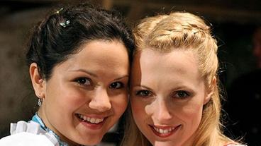 Bild: ARD/Arvid Uhlig Emma und Rosalie