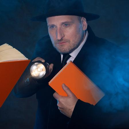 Cover für die Krimi-Specials von eat.READ.SLEEP dem Bücher Podcast in der ARD Audiothek