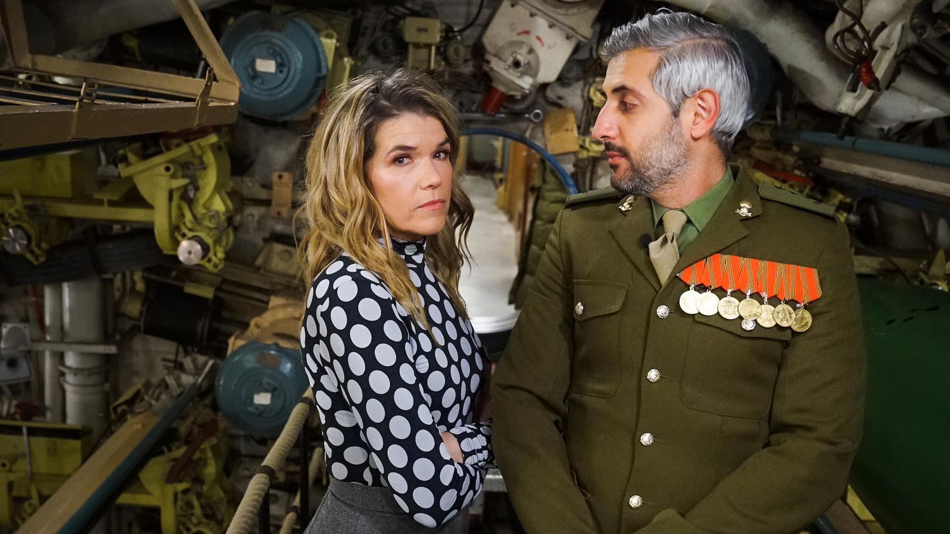 NDR Fernsehen KÄPT'NS DINNER, "Mit Michel Abdollahi und Anke Engelke", am Freitag (20.05.22) um 00:15 Uhr. Anke Engelke und Michel Abdollahi・Bild: ARD/NDR NDR Fernsehen KÄPT'NS DINNER, "Mit Michel Abdollahi und Anke Engelke", am Freitag (20.05.22) um 00:15 Uhr. Anke Engelke und Michel Abdollahi