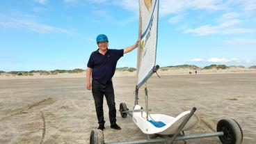 Bild: WDR/FLASH Film Armin beim Strandsegeln in Sankt Peter-Ording.