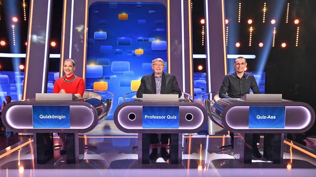 Bild: ARD/Uwe Ernst Das Rateteam: Marie-Lousie Finck, Eckard Freise und Thorsten Zirkel.