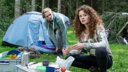 David Richthofen (Nico Liersch) hat Interesse an Mila Leitner (Nadja Sabersky).