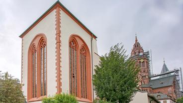 Die ev. Kirche Hessen-Nassau feiert am Ostermontag einen Ostergottesdienst in der Baustelle der Johanniskirche in Mainz.