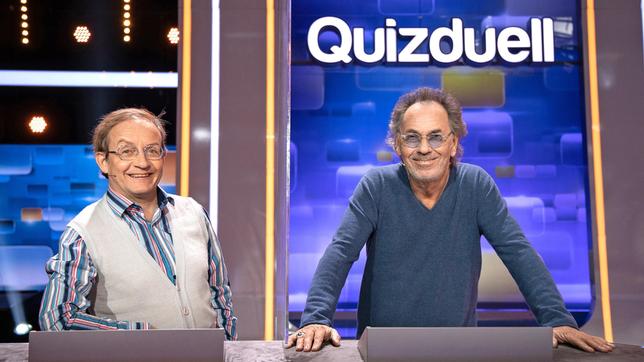 Bild: ARD/Uwe Ernst Die Kandidaten des Teams "Genial": Moderator Wigald Boning und Hugo Egon Balder.
