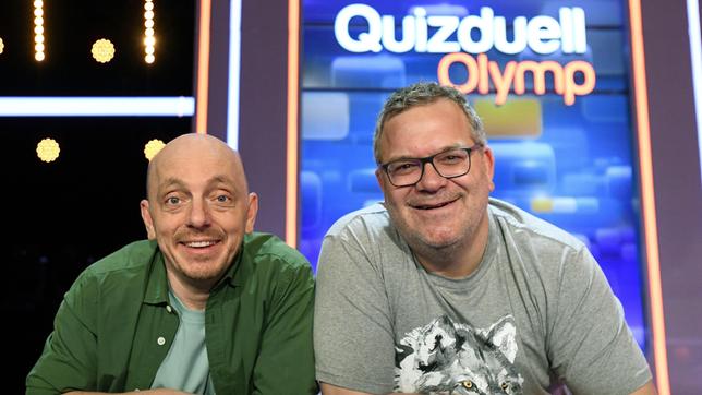 Die Kandidaten des Teams "WWDS": Comedian Bernhard Hoëcker und Moderator Elton, beide Rateteamkapitäne in der Sendung "Wer weiß denn sowas?".