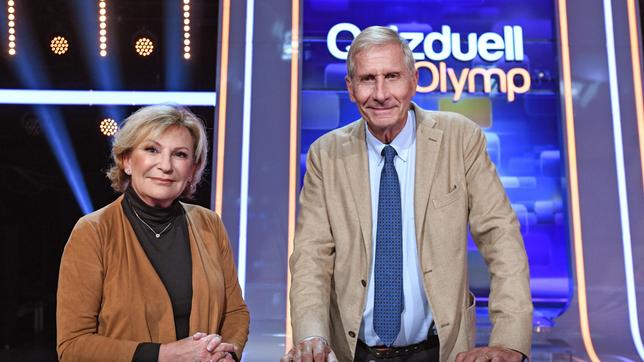 Die Kandidat:innen des Teams "Journalisten": Ulrich Wickert und Sabine Christiansen.