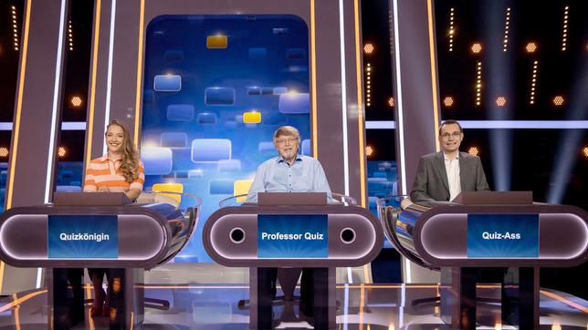 Bild: ARD/Uwe Ernst Die Quizduell-Experten: Marie-Louise Finck, Prof. Eckhard Freise und Thorsten Zirkel.