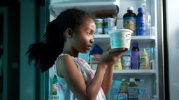 Die zehnjährige Destiny (Yara Shahidi) kommt aus einem Kinderheim – und will mit Butter beweisen, dass sie trotz dieser Herkunft etwas leisten kann.