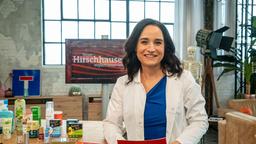 Dr. Yael Adler | Ärztin: "Es geht um Themen rund um Körper, Gesundheit und Körpertabus. Dort, wo es angemessen ist, auch mit Spaß und Augenzwinkern. Wir klären Fragen, die man schon immer mal loswerden wollte und die man nun endlich stellen kann. Wir zeigen Wege, wie Sie sich gut informieren und eigenverantwortlich um Ihren Körper kümmern können, um Gesundheitskompetenz zu erlangen."