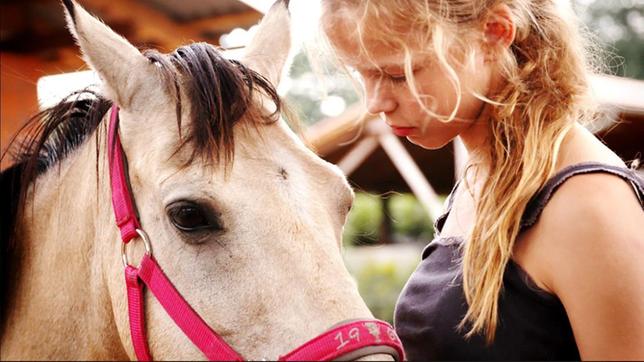 Finnja und ihr Showpferd Missy