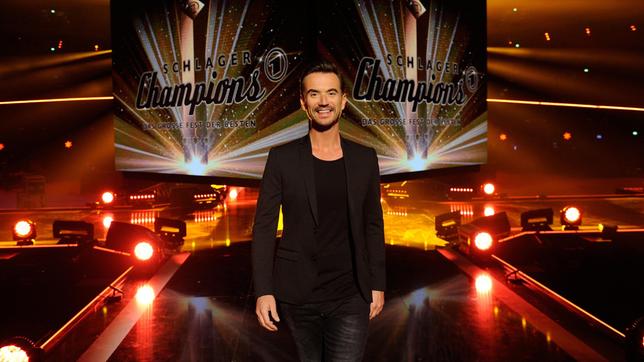 Bild: ARD/JürgensTV/Dominik Beckmann Florian Silbereisen präsentiert live aus Berlin "Schlagerchampions – Das große Fest der Besten".