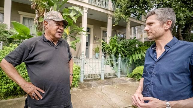 Bild: NDR/Martin Kobold Ingo Zamperoni trifft seinen Stief-Schwiegervater Greg in dessen Heimatstadt New Orleans, der die Rassentrennung der amerikanischen Südstaaten erlebt hat.