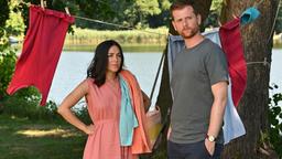 Jule (Mona Pirzad) und ihr bester Freund Paul (Christoph Schechinger)