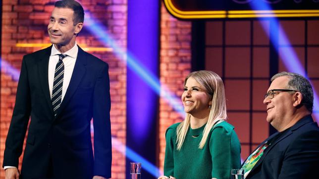 Bild: NDR/MORRIS MAC MATZEN Kai Pflaume, Beatrice Egli, Elton