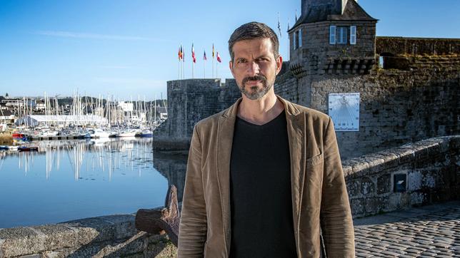 Bild: ARD Degeto/Wolfgang Ennenbach Kommissar Georges Dupin (Pasquale Aleardi) ermittelt in der „blauen Stadt“ Concarneau.