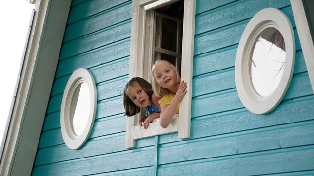 Bild: MDR/Jolle Onnismaa Kuvassa Aava Merikanto (Onneli) ja Lilja Lehto (Anneli)