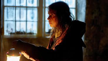 Bild: ARD Degeto/Neil Sherwood Linda Caswell (Tanja Schleiff)