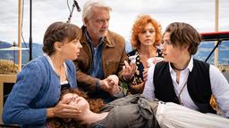 Mila Leitner (Nadja Sabersky, vorne) ist zusammengebrochen: Marie (Catherine Bode, li.), Karl (Christoph M. Ohrt) und Henriette (Heike Trinker, hinten) geben Tom (Moritz Bäckerling) die Schuld.