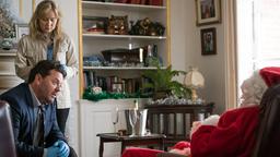 Mord am Weihnachtsmann: Shepherd (Neill Rea) und Sims (Fern Sutherland) nehmen die Ermittlungen auf.