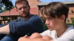 Paul Winter (Christoph Schechinger) versucht mit Hilfe von Käthe Zugang zum jungen Ben (Oskar Netzel) finden, der urplötzlich in der Schule Fake-News verbreitet und deswegen gemobbt wird.