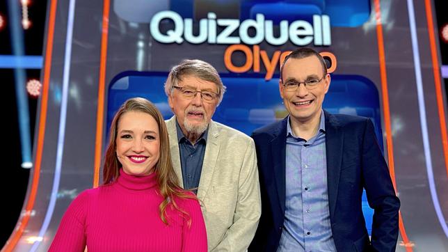Bild: ARD/ITV Studios Quizduell-Olymp: Marie-Louise Finck, Prof. Eckhard Freise und Thorsten Zirkel.