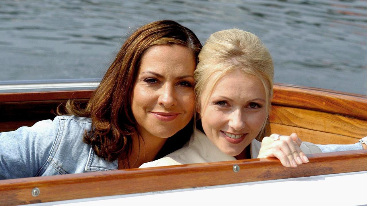 Rita (Simone Thomalla) und ihre beste Freundin Jenny (Dana Golombek).