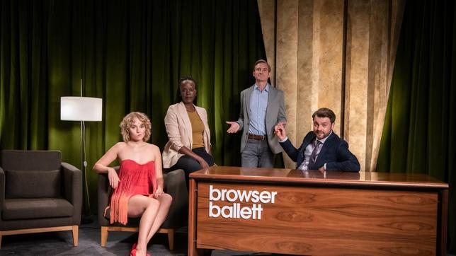 Bild: NDR/Steinberger Silberstein GmbH/Claudius Pflug Sie lieben Browser Ballett - Satire in Serie: Luise von Finckh, Anna Dushime, Jonas Hien, Schlecky Silberstein