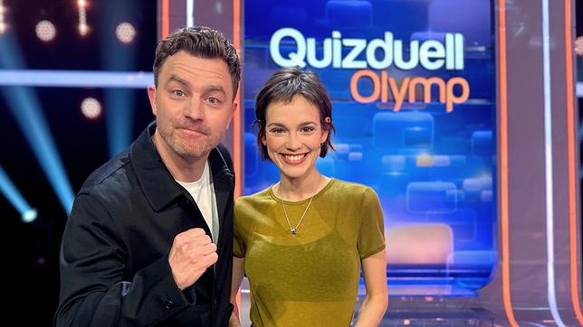 Bild: ARD/ITV Studios Team "Hauptrolle": Friedrich Mücke und Emilia Schüle.