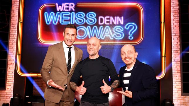 Bild: NDR Auch Schauspieler Jürgen Vogel (Mitte) ist mit von der Rate-Partie.