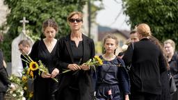 Von links: Hanna (Fanny Krausz), Hermine (Carin C. Tietze) und Pauline (Helena Schönfelder).