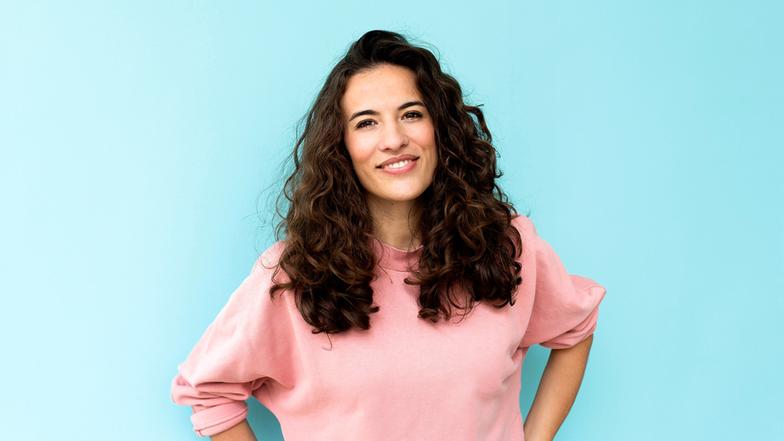 Mona Ameziane - Journalistin und Moderatorin des Podcast