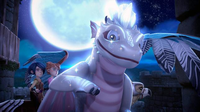 Bild: SWR/Blue Spirit Productions Auf Schloss Camelot ist plötzlich ein niedlicher Monddrache aufgetaucht.