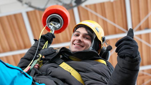 Bild: BR Checker Can Der Bergwacht-Check: Checker Can im Bergwachtübungszentrum Bad Tölz