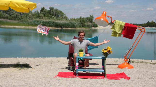 Bild: BR/megaherz gmbh/Hans-Florian Hopfner Checker Tobi 25.07.2015 Der Badesee-Check