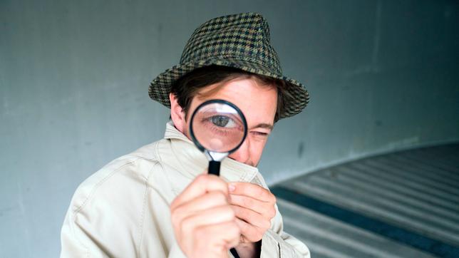 Bild: BR Tobi als Detektiv. Weiteres Bildmaterial finden Sie unter www.br-foto.de.