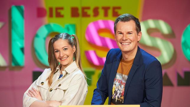 Die beste Klasse Deutschlands 2019 - Moderator Malte Arkona und Kim Unger freuen sich auf eine neue Ausgabe von Deutschlands größtem Schülerquiz.