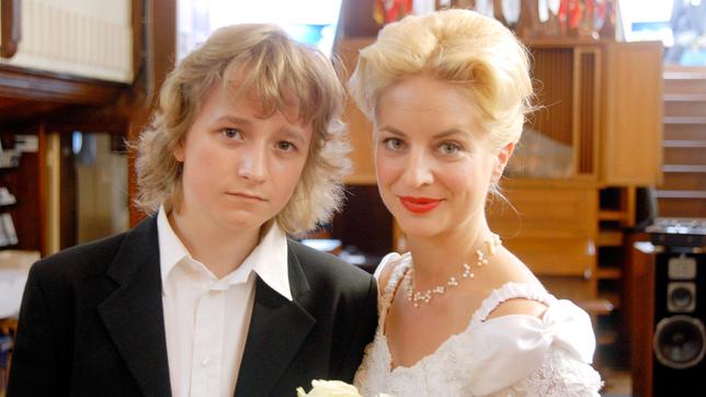 Bild: NDR/Romano Ruhnau Die Pfefferkörner Folge 104 Hochzeit in Gefahr: Rasmus und seine Mutter Lene