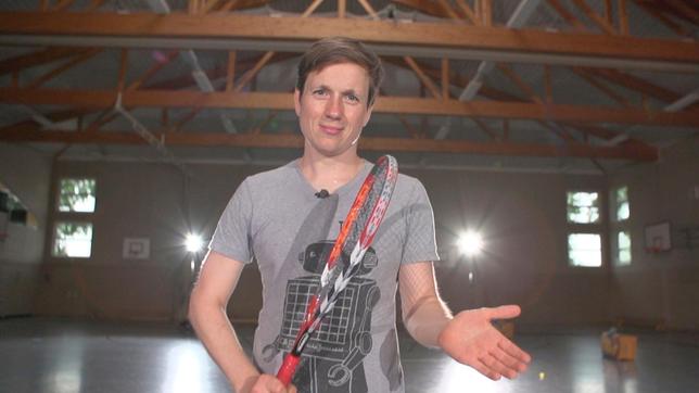 Bild: WDR Moderator Johannes übt sich heute im "Speedbadminton"