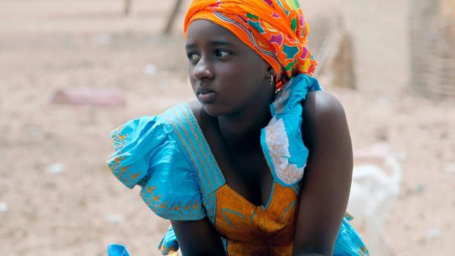 Die 14jährige Fatoumata aus dem Senegal leidet unter der weltweiten Wasserknappheit. Mehr als 2 Milliarden Menschen haben keinen Zugang zu sauberem Wasser. Sie selbst muss beschwerliche Wege mit dem Eselkarren auf sich nehmen.