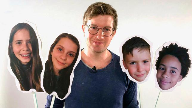 Bild: WDR Reporter Robert macht mit den besten Freundinnen Lina und Minou und den besten Freunden Alex und Ben den „großen neuneinhalb-Freundschaftstest“. Mal sehen, wie gut sie sich gegenseitig kennen.