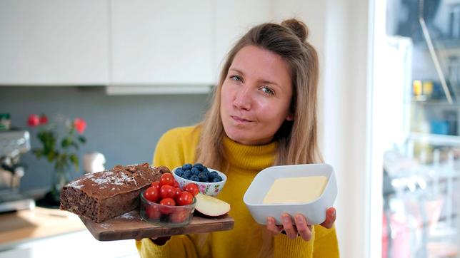 Wie klimafreundlich ist mein Butterbrot? Reporterin Jana überprüft einen Tag lang ihren persönlichen CO2-Verbrauch.